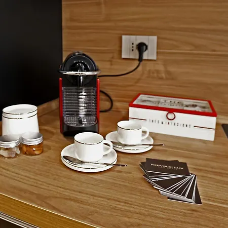 Repvblic Lux Διαμέρισμα *